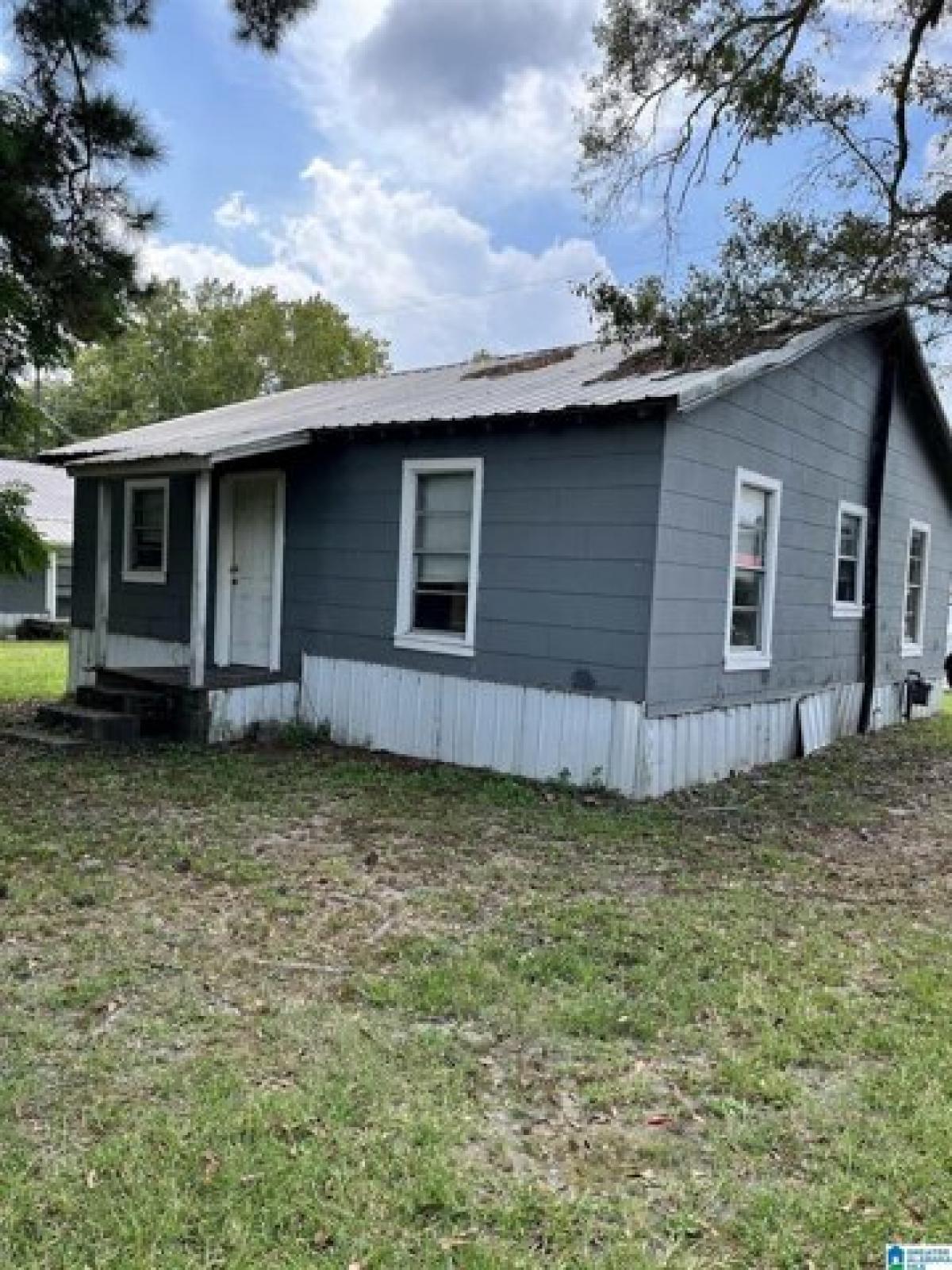 Picture of Home For Sale in Clanton, Alabama, United States