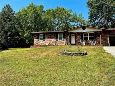 Home For Sale in De Soto, Missouri