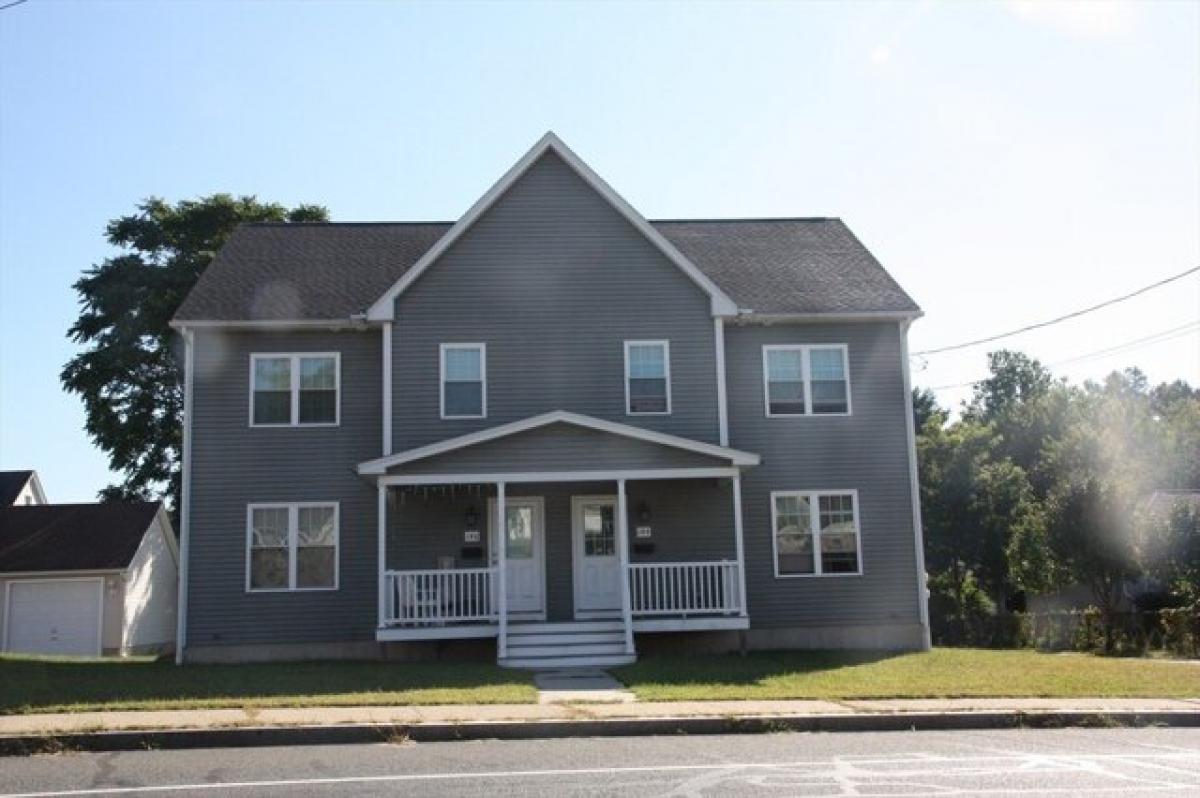 Picture of Home For Sale in Chicopee, Massachusetts, United States