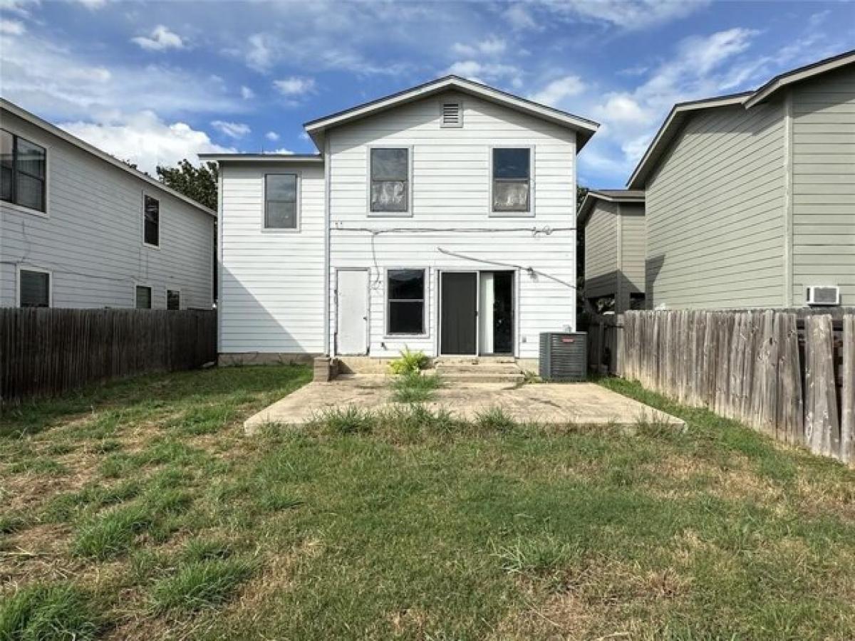 Picture of Home For Sale in Del Valle, Texas, United States