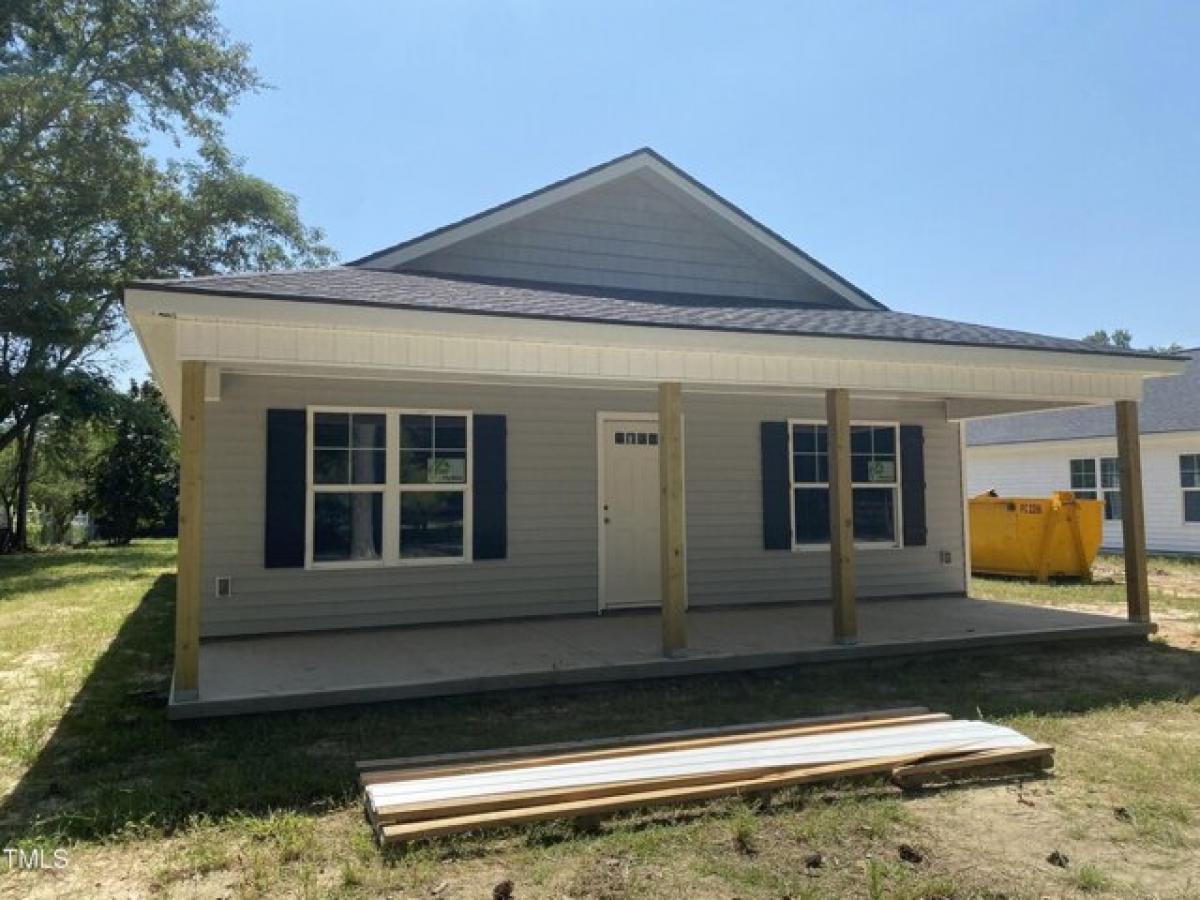 Picture of Home For Sale in Dunn, North Carolina, United States