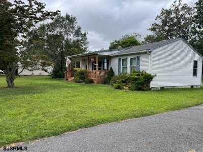 Home For Sale in Egg Harbor Township, New Jersey