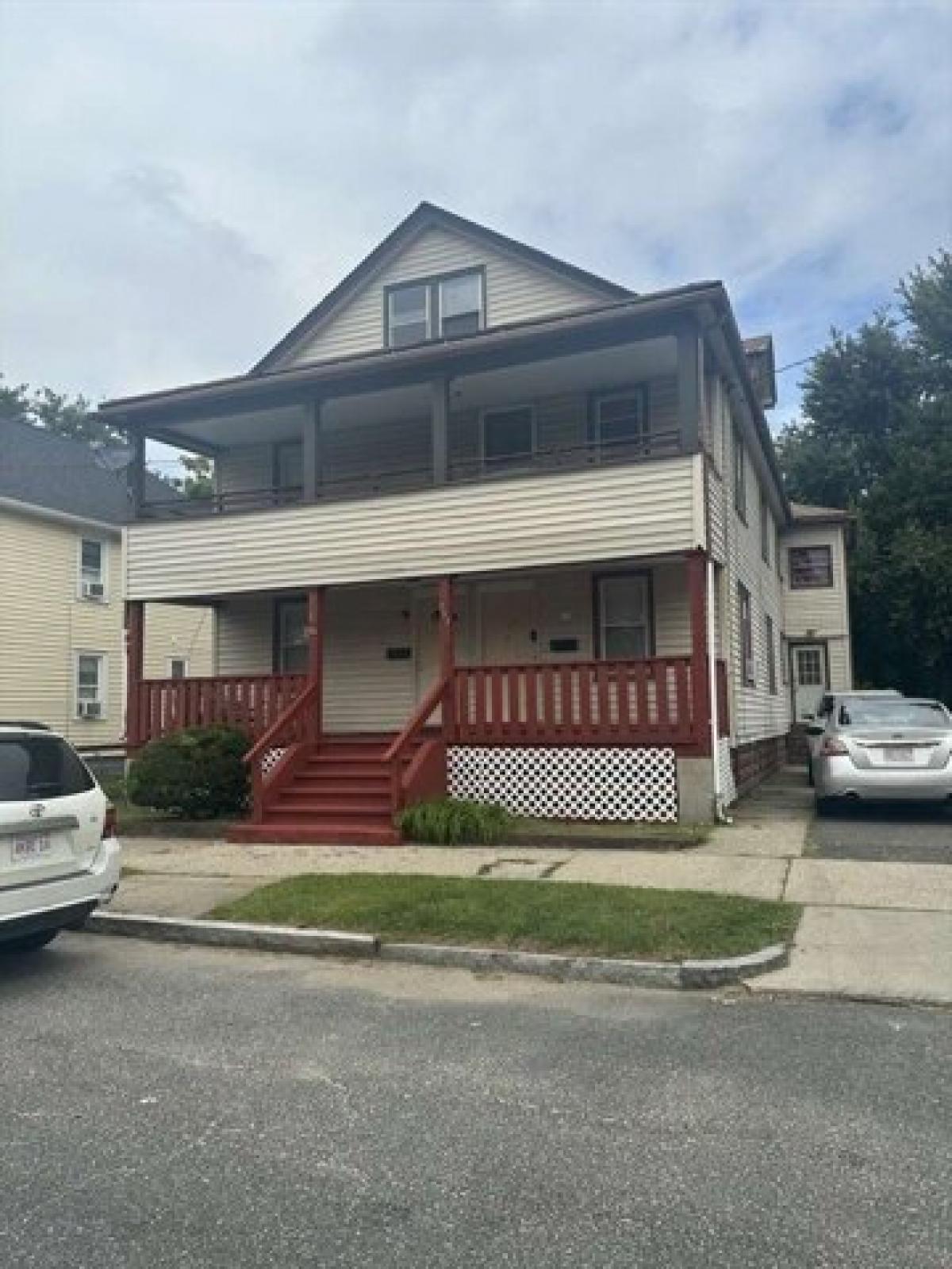 Picture of Home For Sale in Springfield, Massachusetts, United States