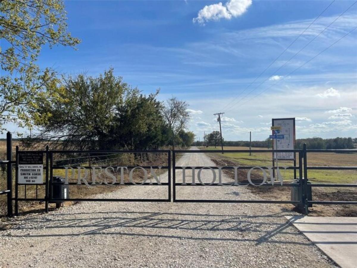 Picture of Residential Land For Sale in Gainesville, Texas, United States