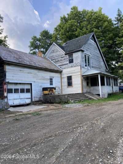 Home For Sale in Port Henry, New York