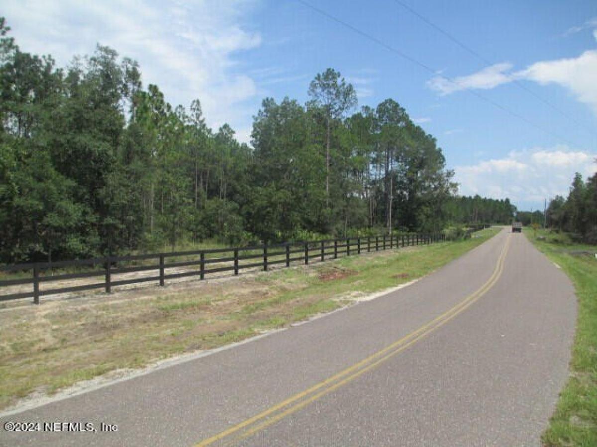 Picture of Residential Land For Sale in Macclenny, Florida, United States