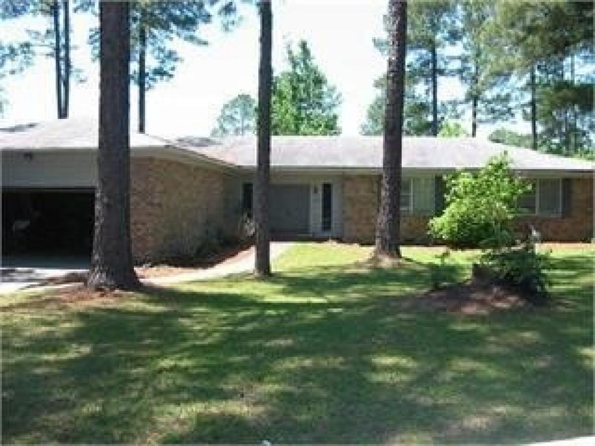 Picture of Home For Sale in Valdosta, Georgia, United States