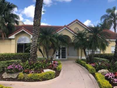 Home For Rent in Sunrise, Florida