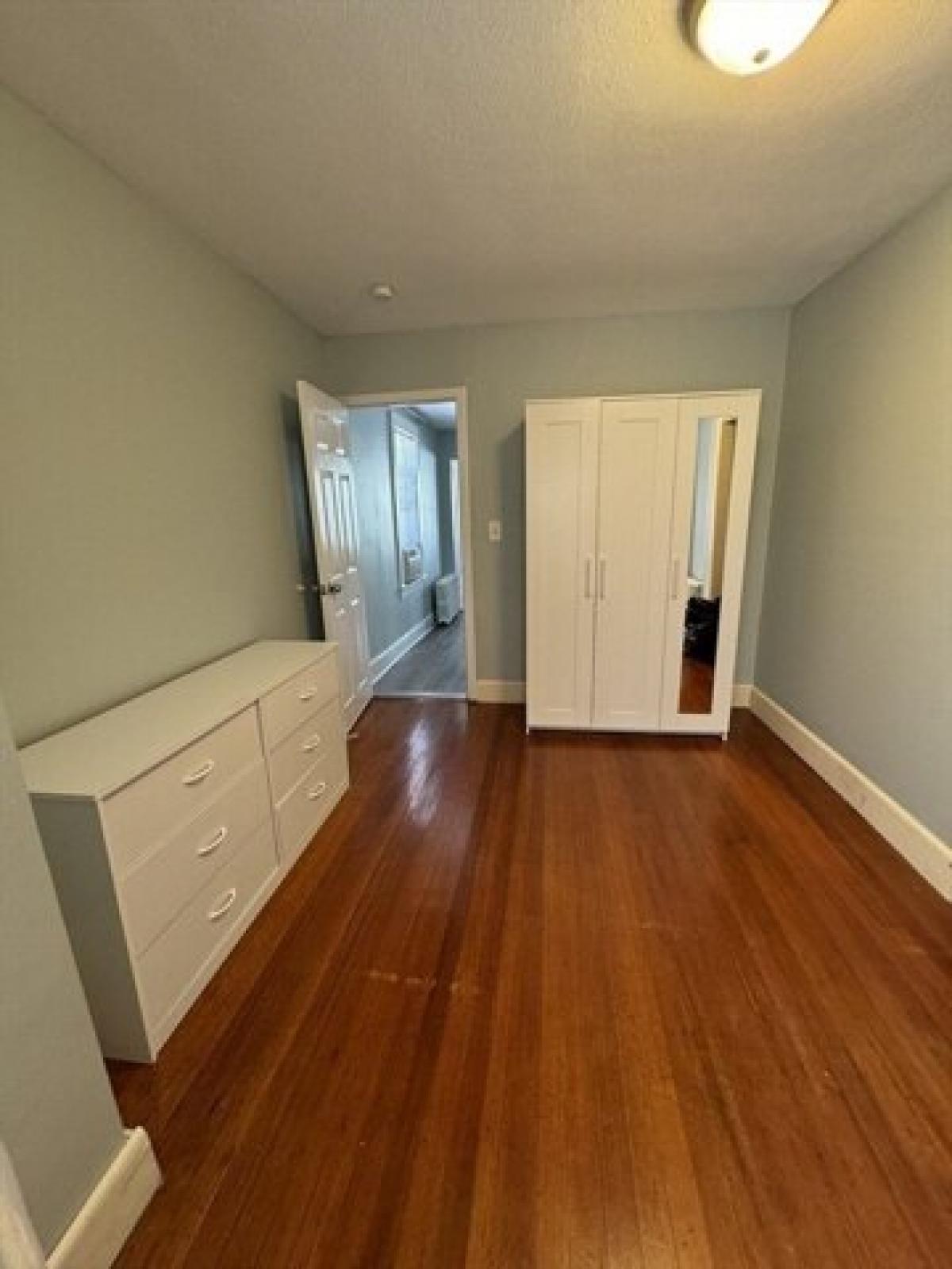 Picture of Home For Rent in Chelsea, Massachusetts, United States