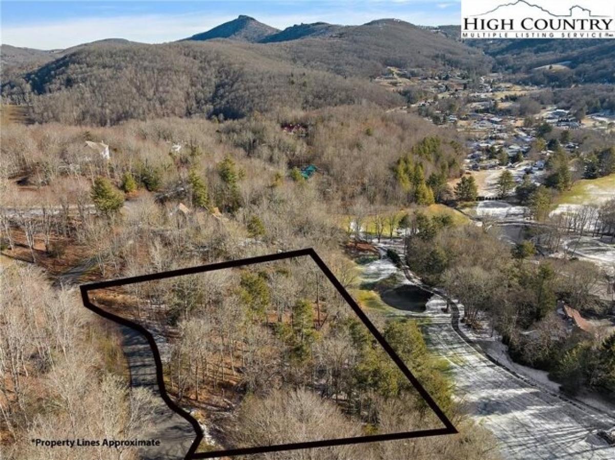 Picture of Residential Land For Sale in Sugar Mountain, North Carolina, United States