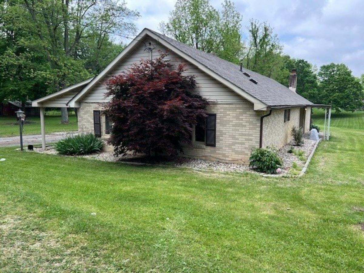 Picture of Home For Sale in Anderson, Indiana, United States