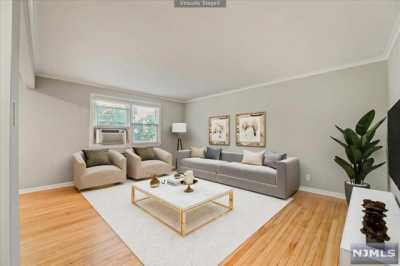 Home For Sale in Verona, New Jersey