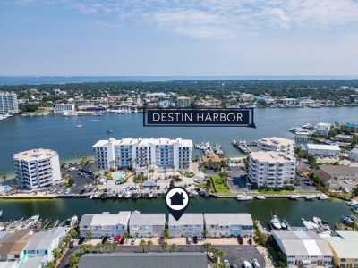 Home For Sale in Destin, Florida