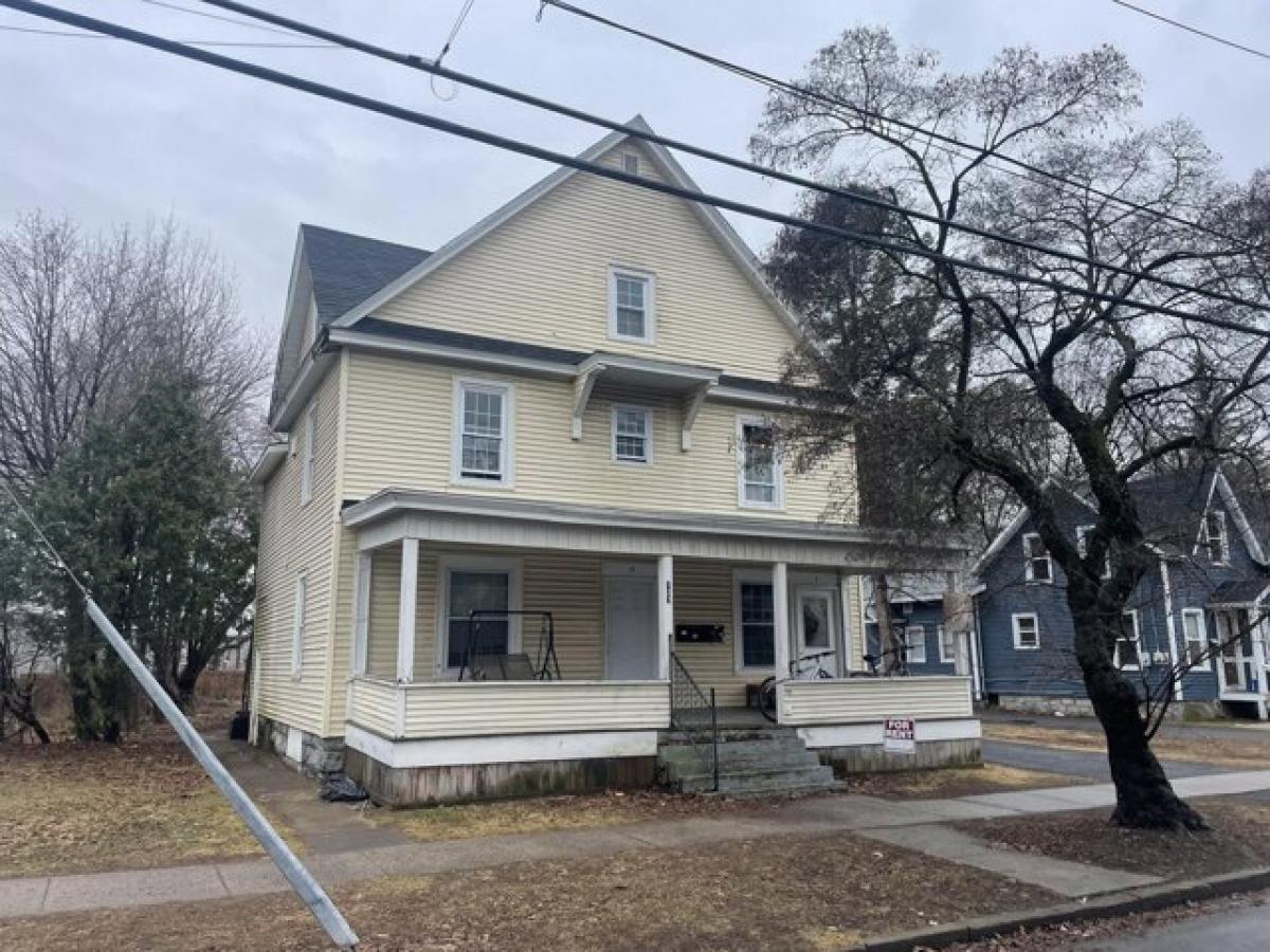 Picture of Home For Sale in Plattsburgh, New York, United States