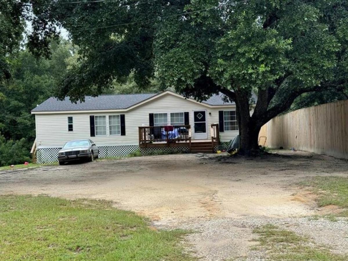 Picture of Home For Sale in Picayune, Mississippi, United States