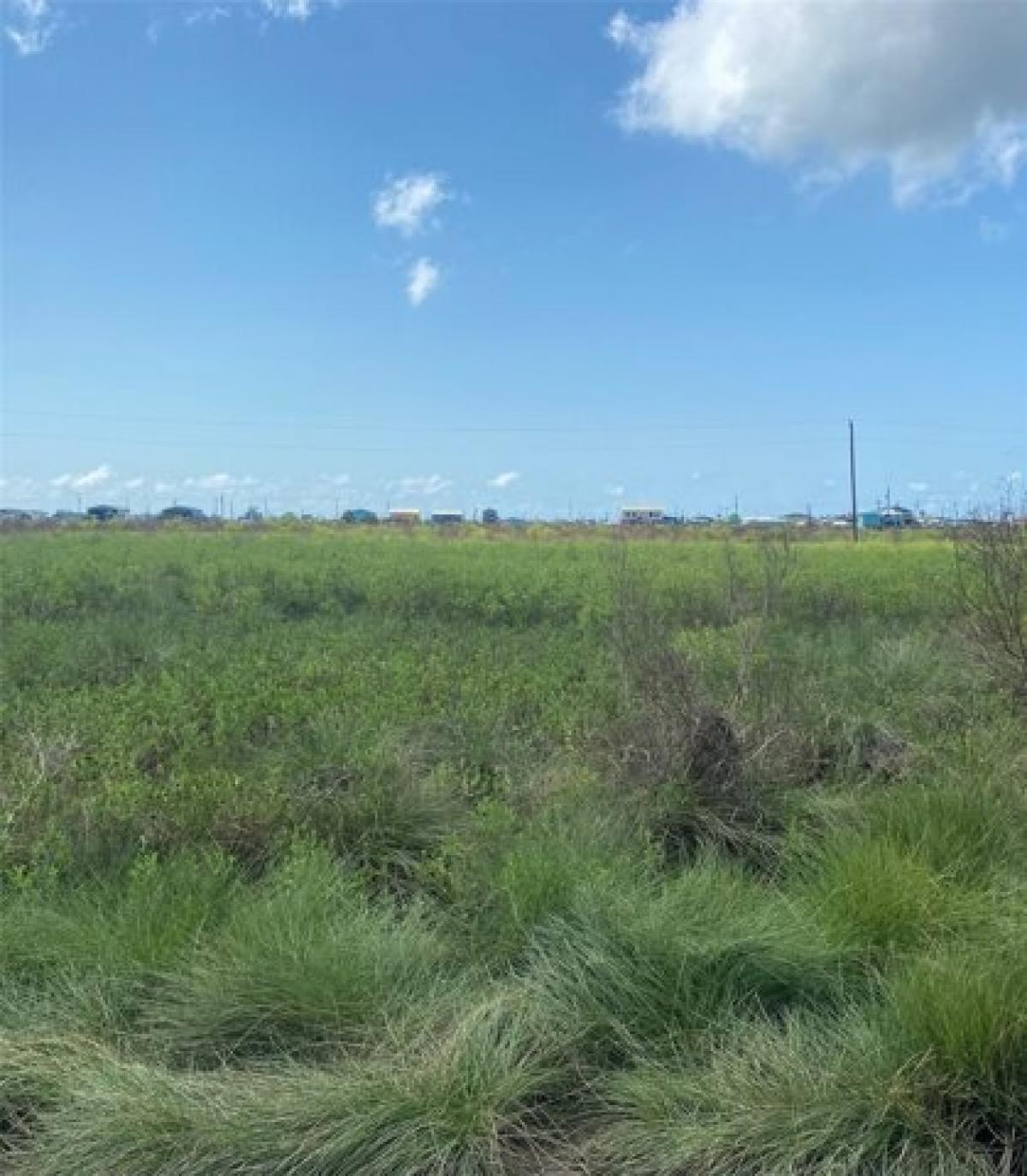 Picture of Residential Land For Sale in Bay City, Texas, United States