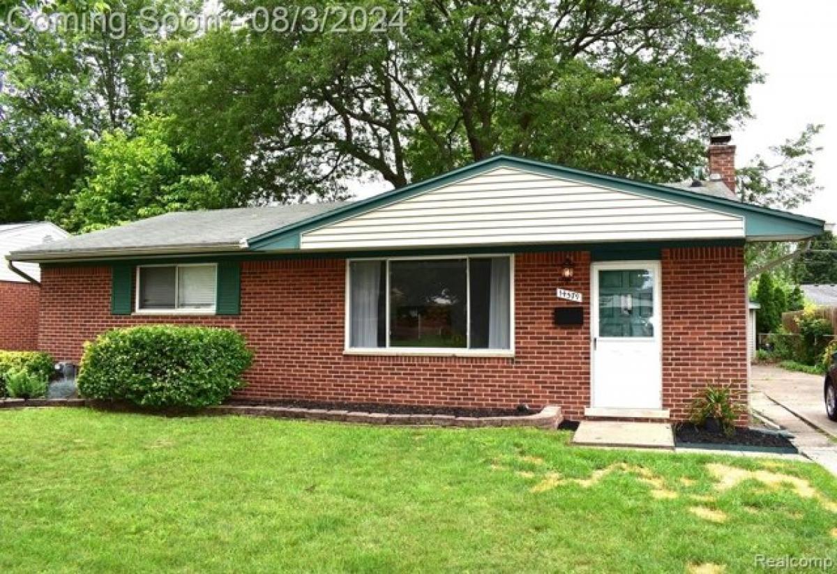 Picture of Home For Sale in Livonia, Michigan, United States