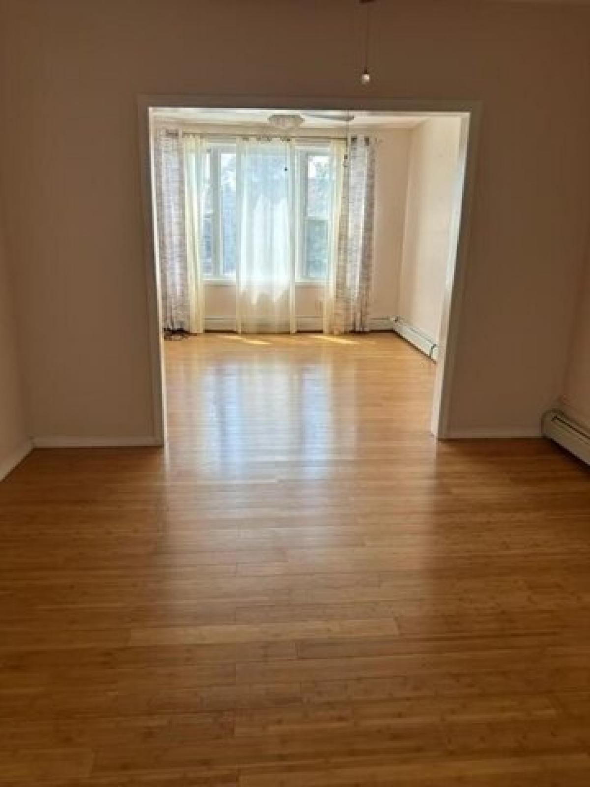 Picture of Home For Rent in West New York, New Jersey, United States