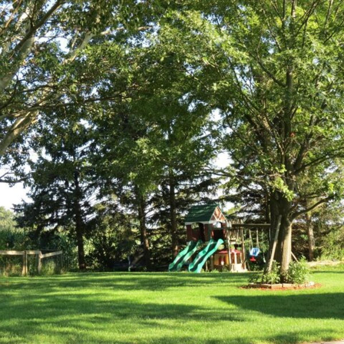 Picture of Home For Sale in Grant Park, Illinois, United States