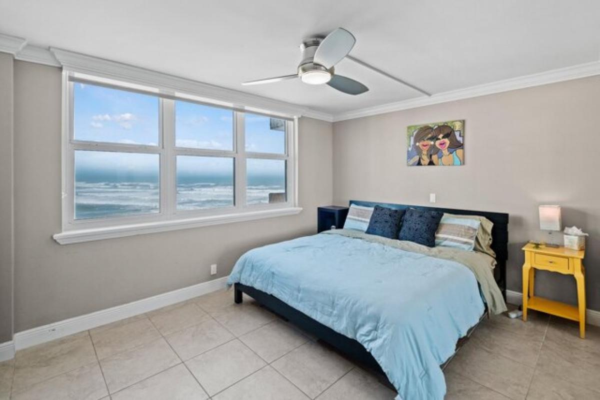 Picture of Home For Sale in Riviera Beach, Florida, United States