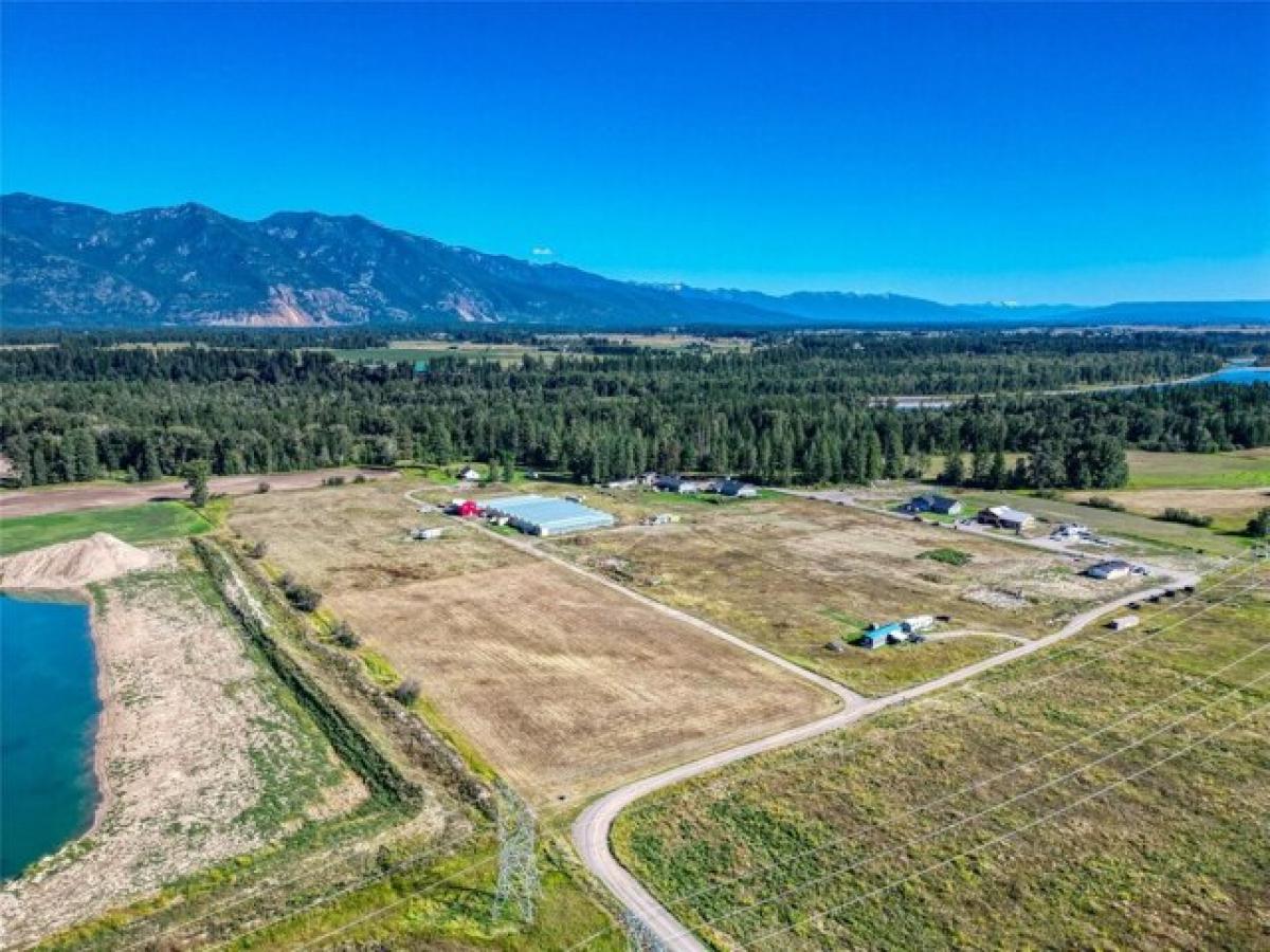 Picture of Residential Land For Sale in Kalispell, Montana, United States