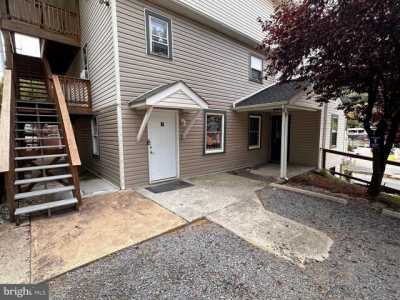 Apartment For Rent in Berkeley Springs, West Virginia