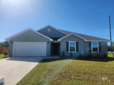 Home For Sale in Elberta, Alabama