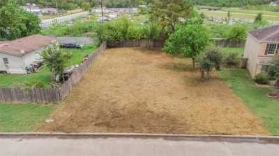 Residential Land For Sale in Highlands, Texas