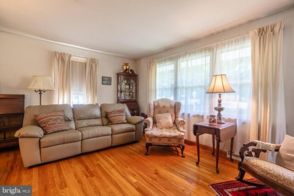 Picture of Home For Sale in Vineland, New Jersey, United States