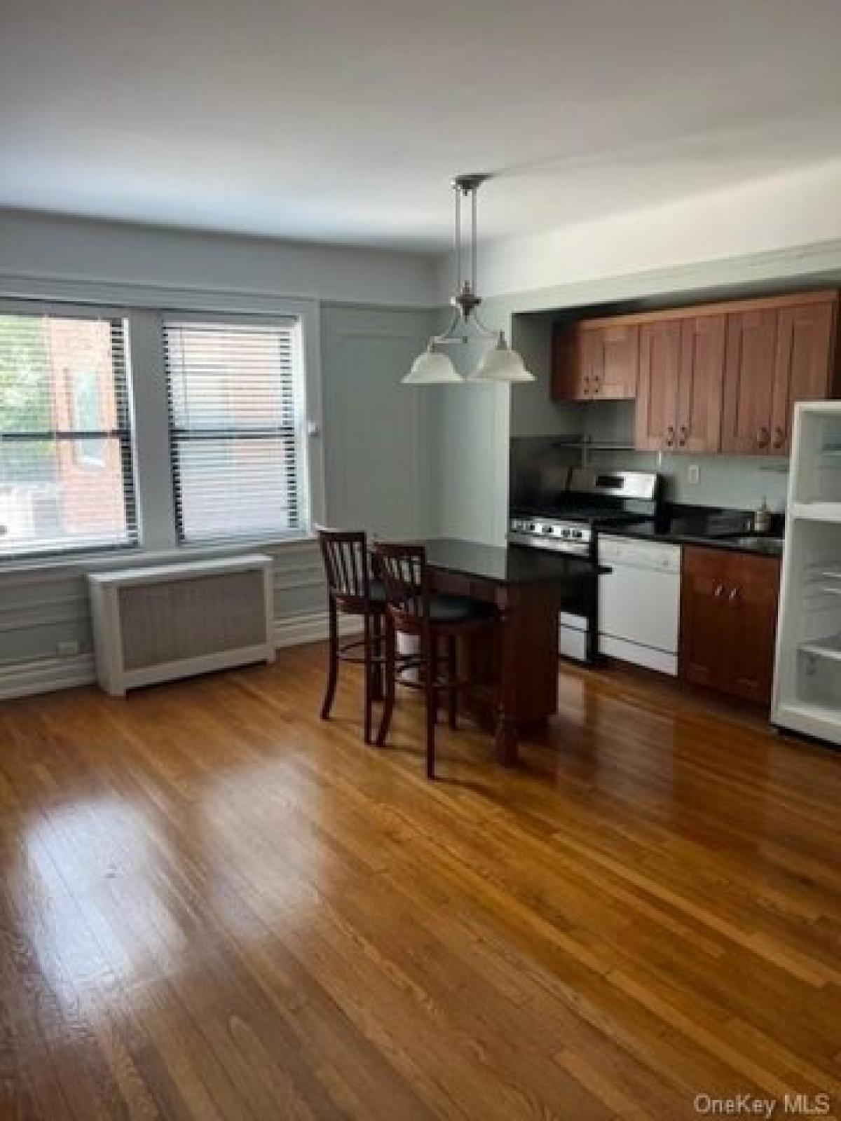 Picture of Home For Rent in White Plains, New York, United States