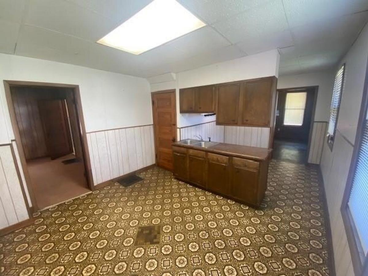 Picture of Home For Sale in Atchison, Kansas, United States