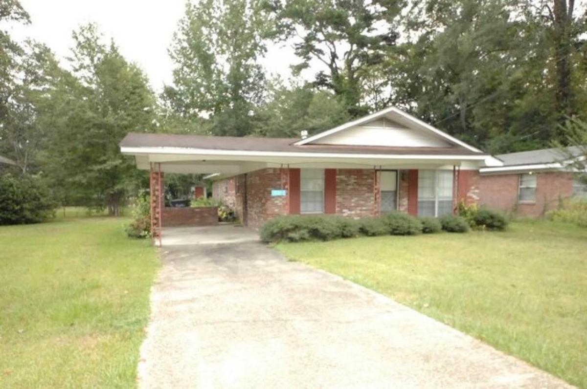 Picture of Home For Sale in Columbia, Mississippi, United States