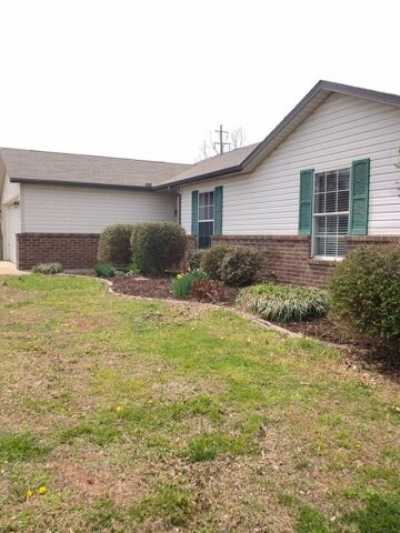 Home For Rent in Fayetteville, Arkansas