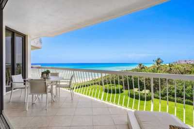 Home For Sale in Palm Beach, Florida