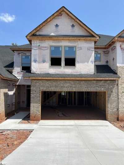 Home For Sale in Greer, South Carolina