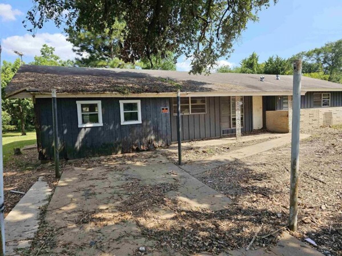 Picture of Home For Sale in Bridge City, Texas, United States