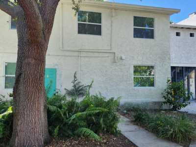 Apartment For Rent in Gulfport, Florida