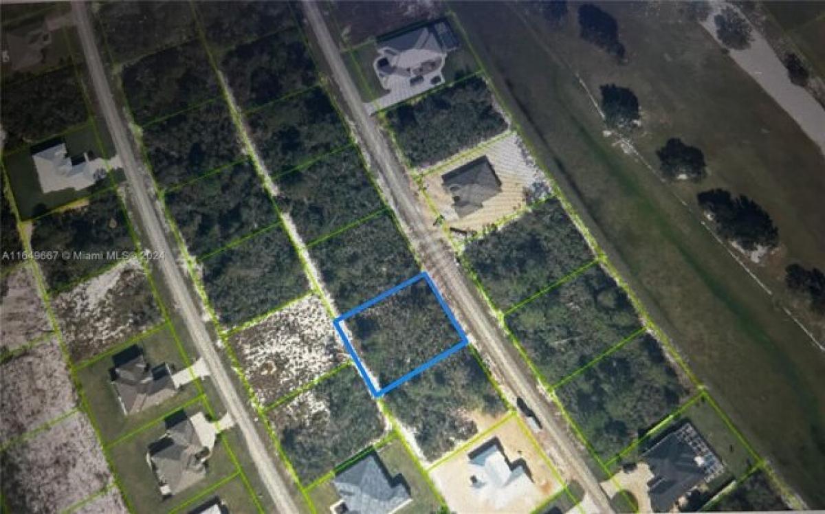 Picture of Residential Land For Sale in Sebring, Florida, United States