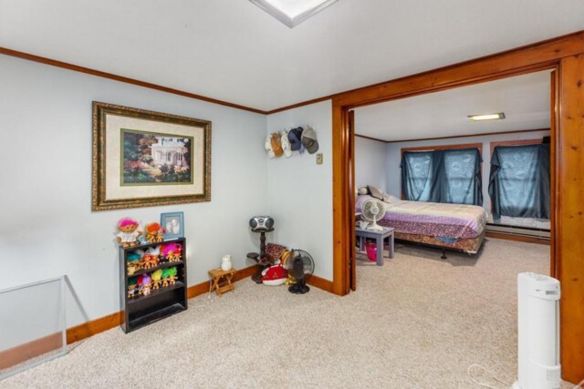 Picture of Home For Sale in Halstead, Kansas, United States