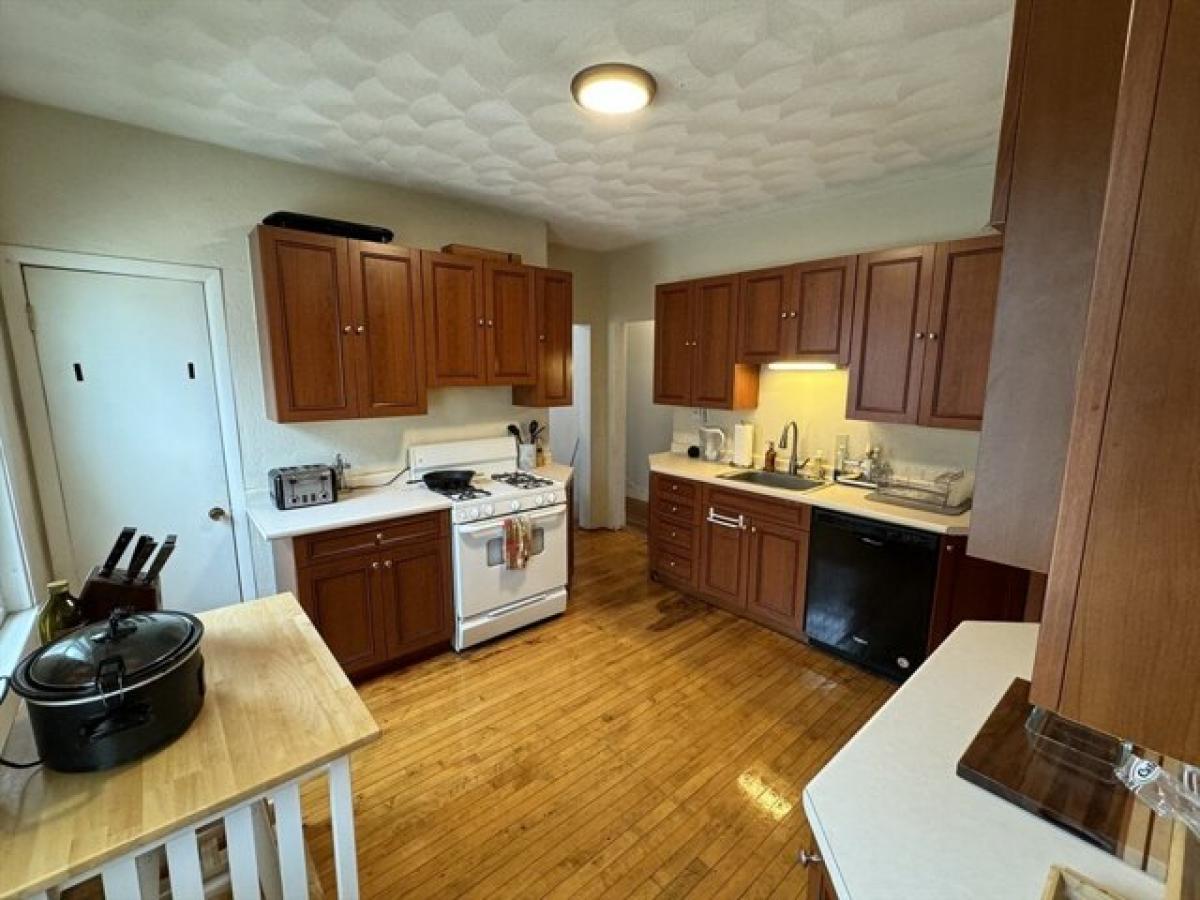 Picture of Home For Rent in Medford, Massachusetts, United States