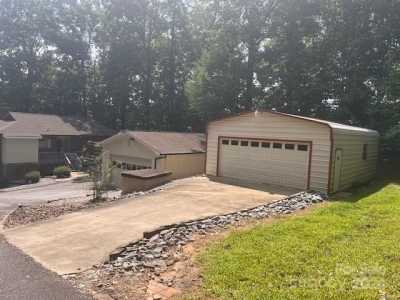 Home For Sale in Taylorsville, North Carolina