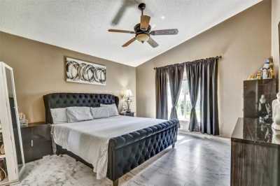 Home For Sale in Holiday, Florida