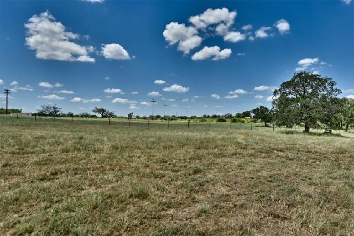 Picture of Residential Land For Sale in Red Rock, Texas, United States