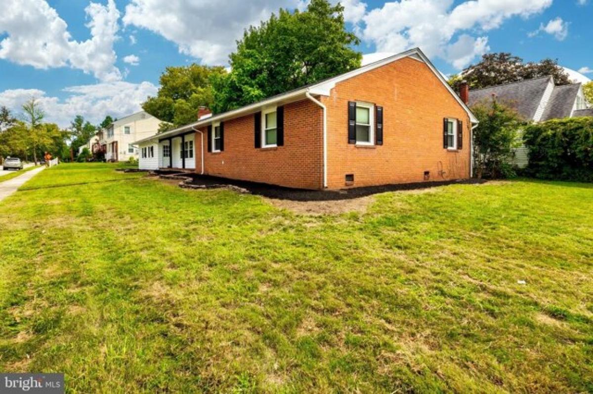 Picture of Home For Sale in Woodbury, New Jersey, United States