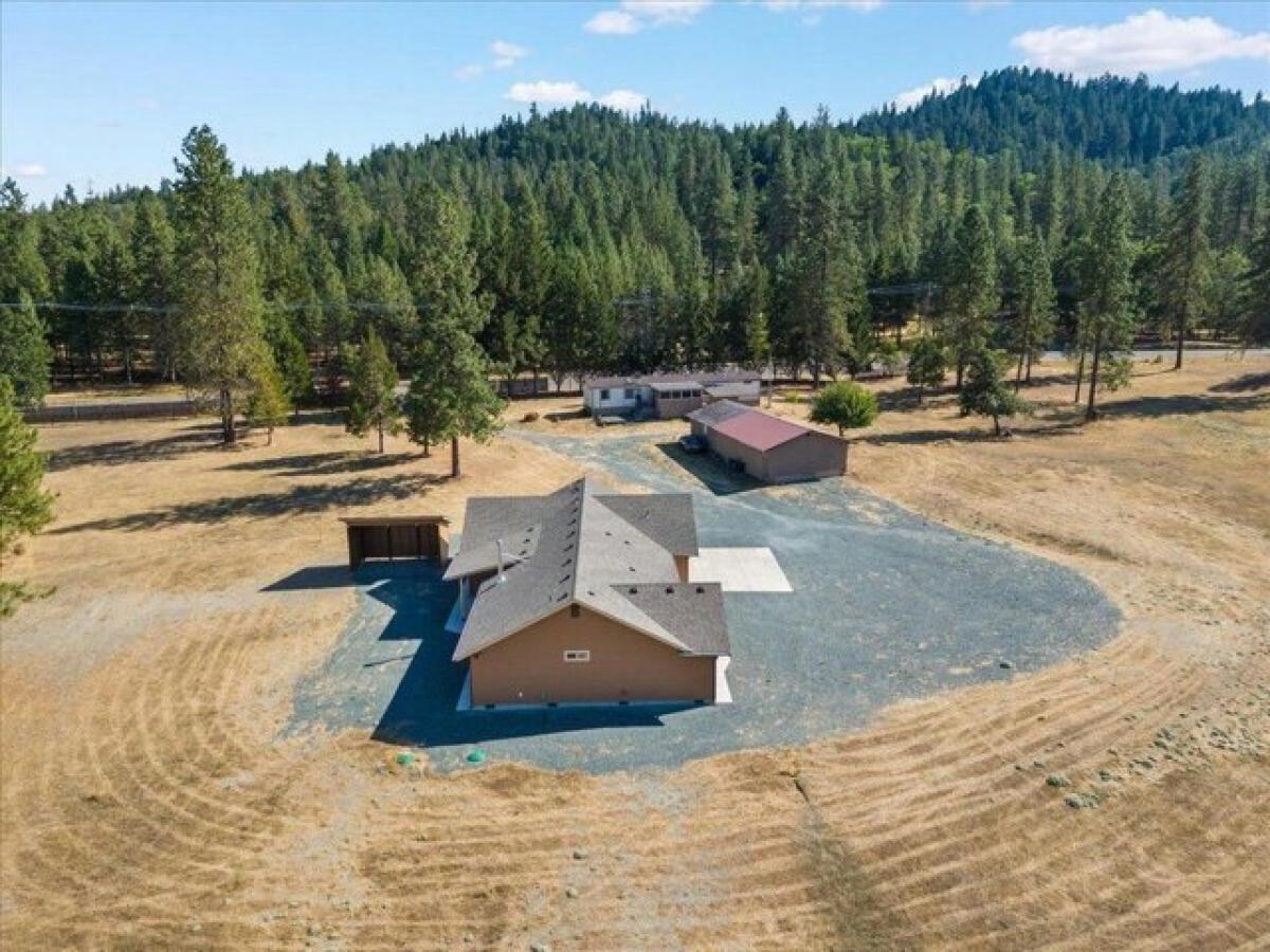 Picture of Home For Sale in Grants Pass, Oregon, United States