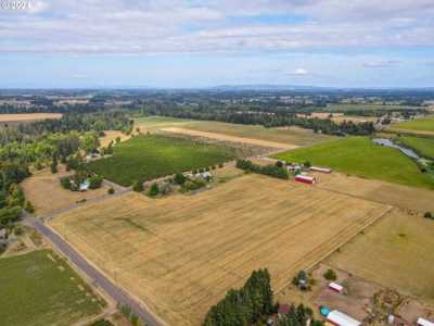 Home For Sale in Canby, Oregon