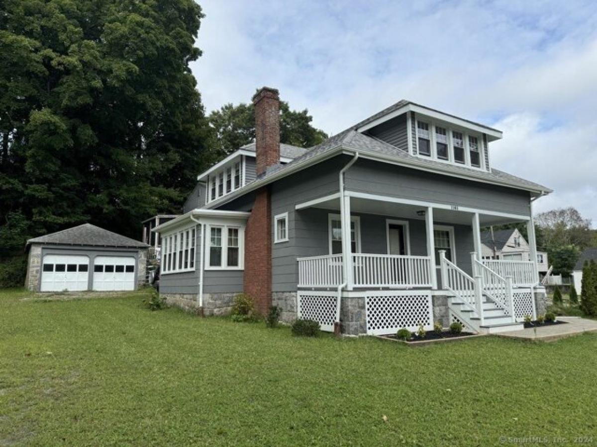 Picture of Home For Sale in Waterbury, Connecticut, United States