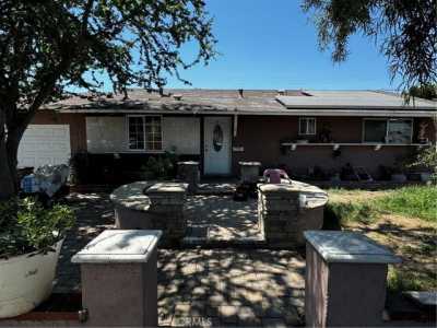 Home For Sale in Stanton, California