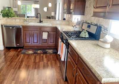 Home For Sale in Grayslake, Illinois