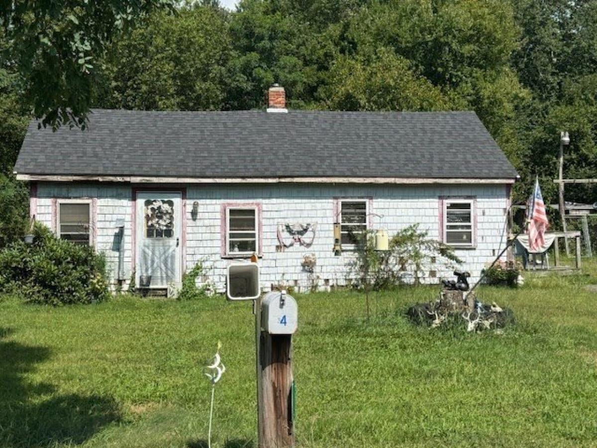 Picture of Home For Sale in Lakeville, Massachusetts, United States